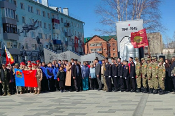 19 апреля у мемориала «Неизвестному Солдату» был дан старт Всероссийской акции «Своих не бросаем», в которой приняли участие кадеты Малосалаирской школы