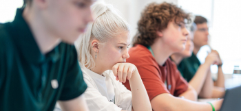 С 20 по 24 октября на платформе «Сириус.Курсы» будет проходить школьный этап всероссийской олимпиады школьников по информатике.